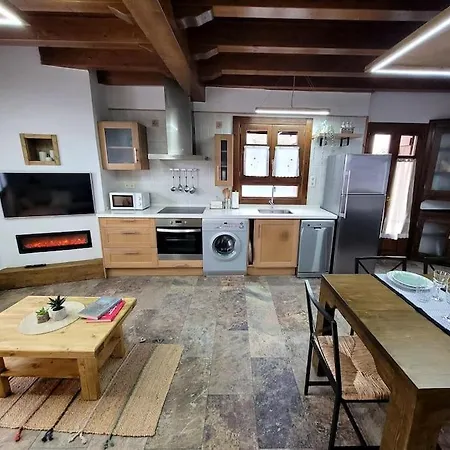 El Pajar De La Plaza Villa Guaso Buitenkant foto